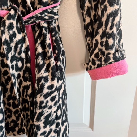 Betsey Johnson Intimates Cheetah Hooded Robe - Picture 3 of 7